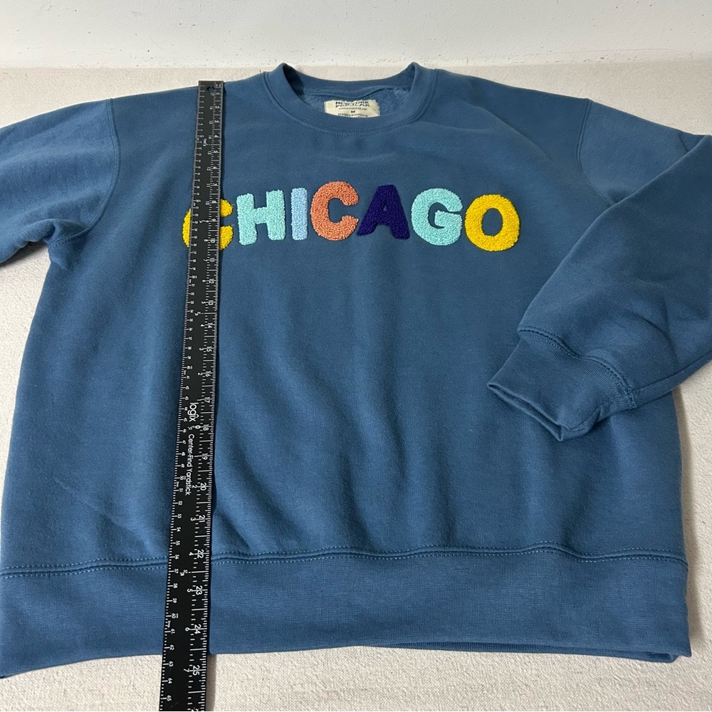 New York Popular “Chicago”Sweatshirt Womens Medium Blue Multicolor Lettering - Picture 8 of 10